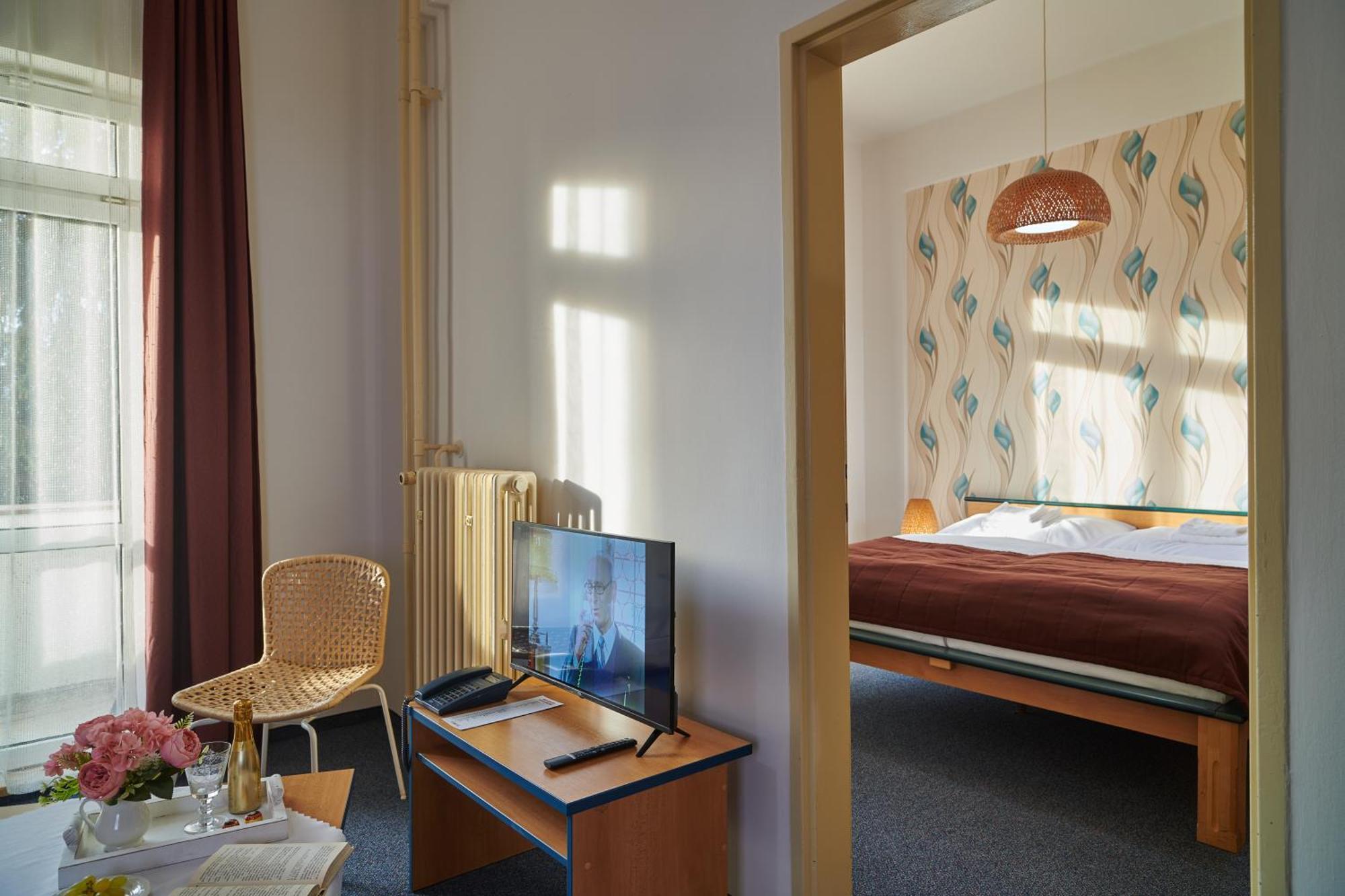 Hotel Palace - Kupele Sliač Εξωτερικό φωτογραφία