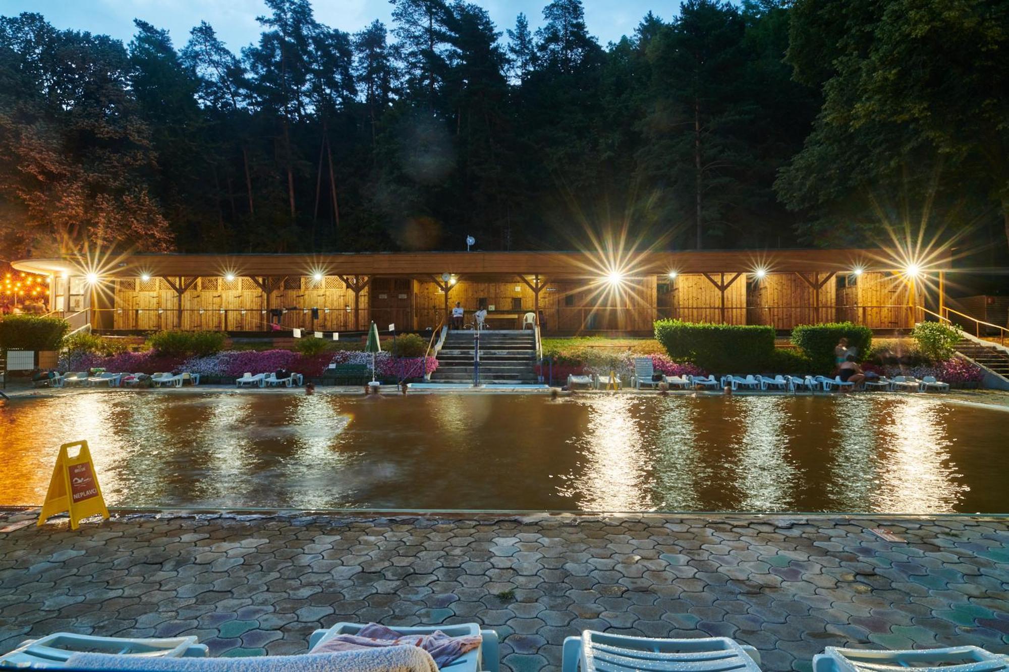 Hotel Palace - Kupele Sliač Εξωτερικό φωτογραφία